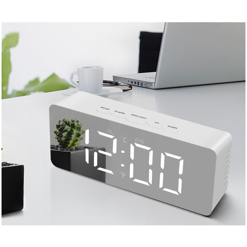 Модерен огледален часовник с аларма