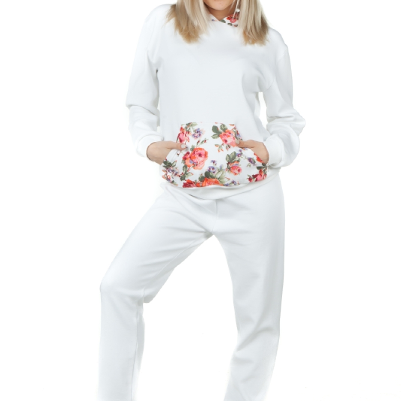 Спортно елегантен комплект в бяло